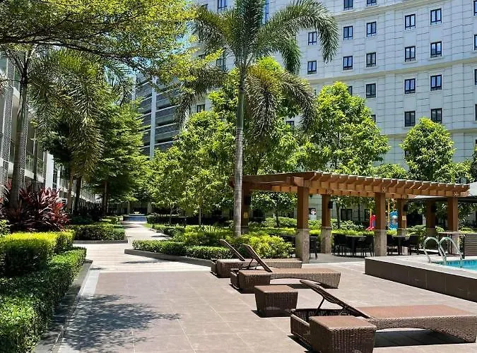 Building 81 Newport Boulevard * Manila